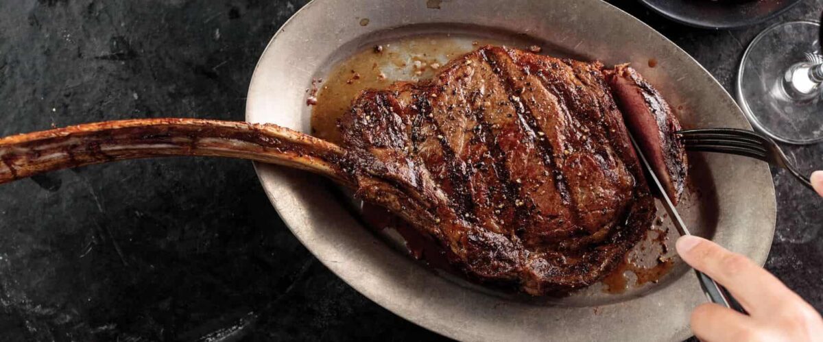 Steak Tomahawk Menjadi Incaran Para Pecinta Daging